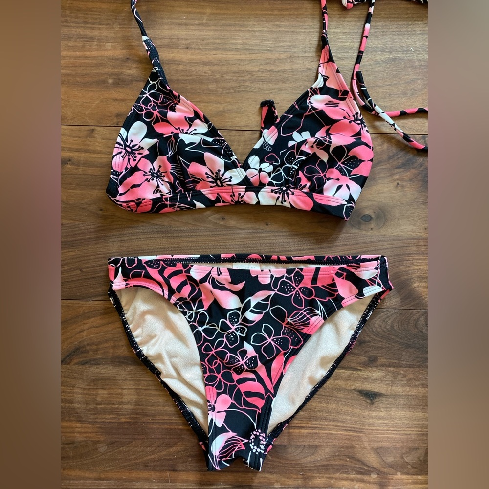 Pink/black bikini set